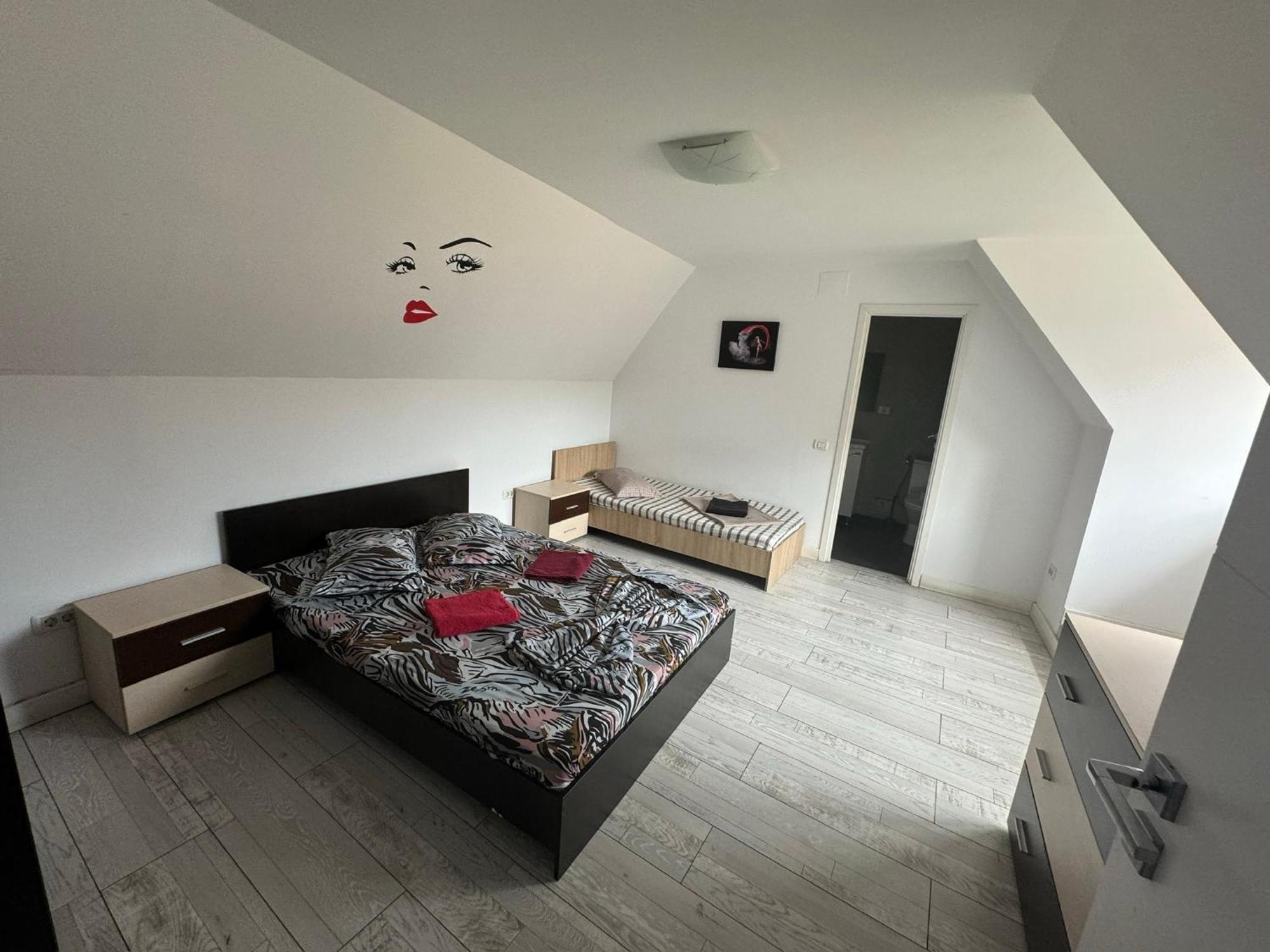 Apartamente De Inchiriat Lucky House Braşov Exterior foto