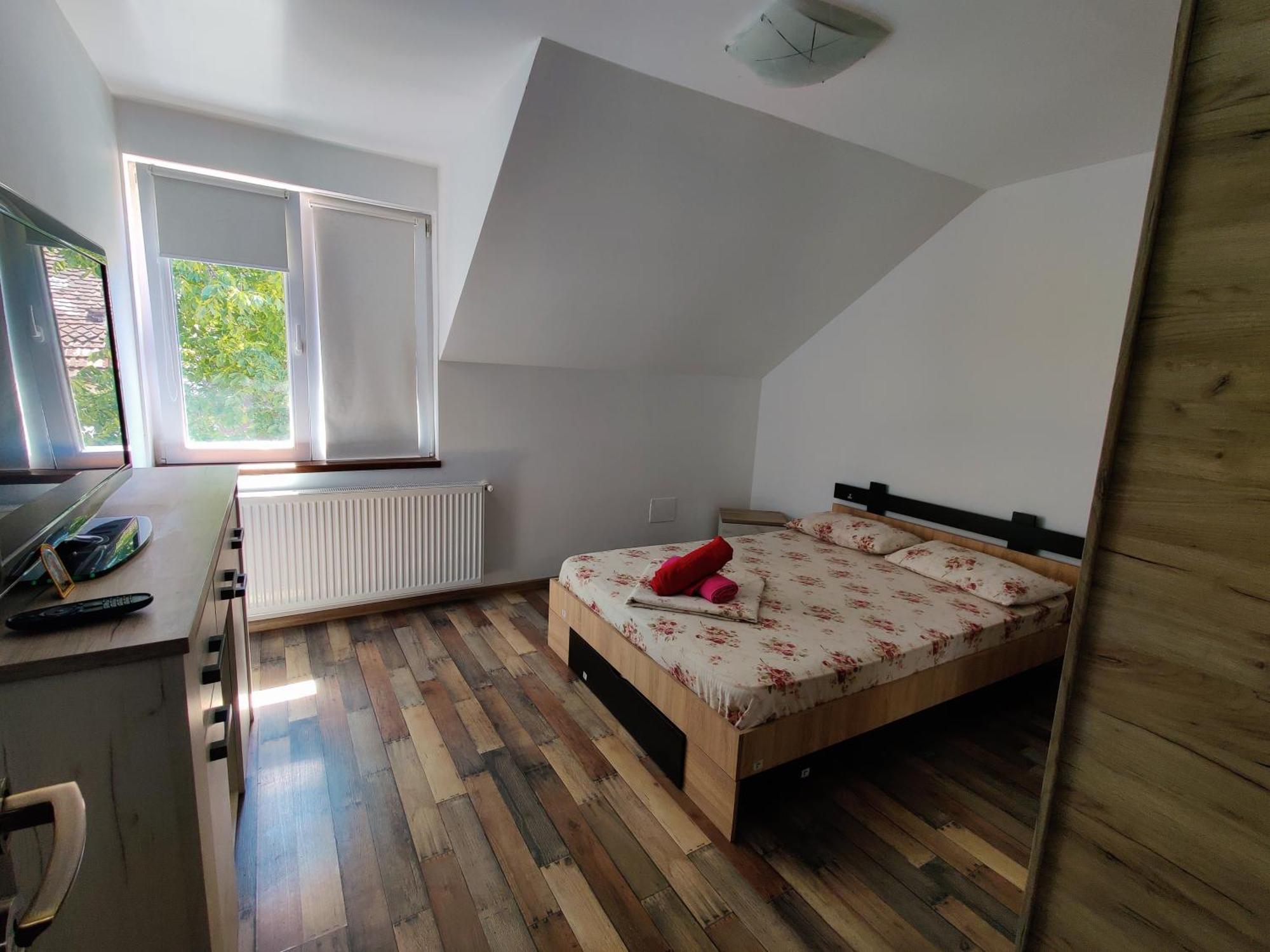 Apartamente De Inchiriat Lucky House Braşov Exterior foto